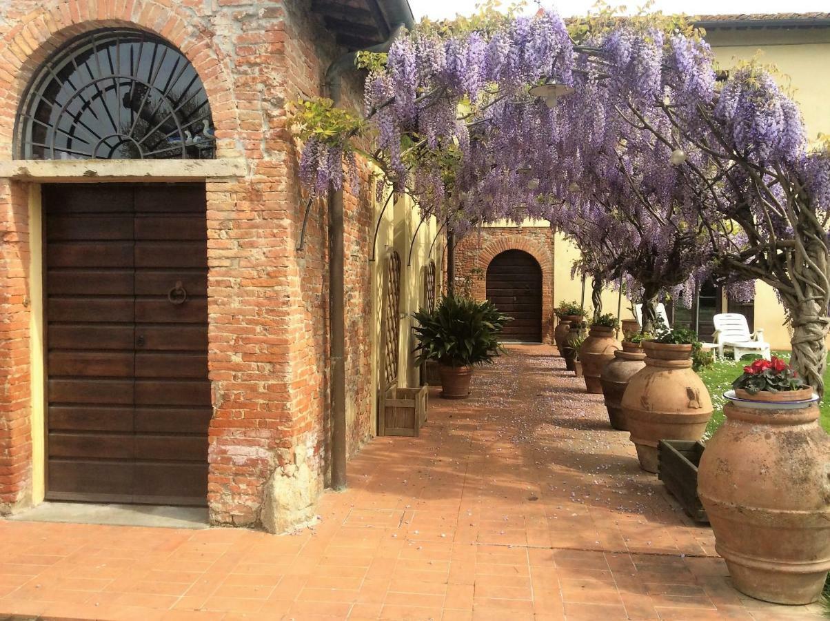 Bed And Breakfast Queen Pisa Exterior photo